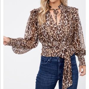 Leopard top